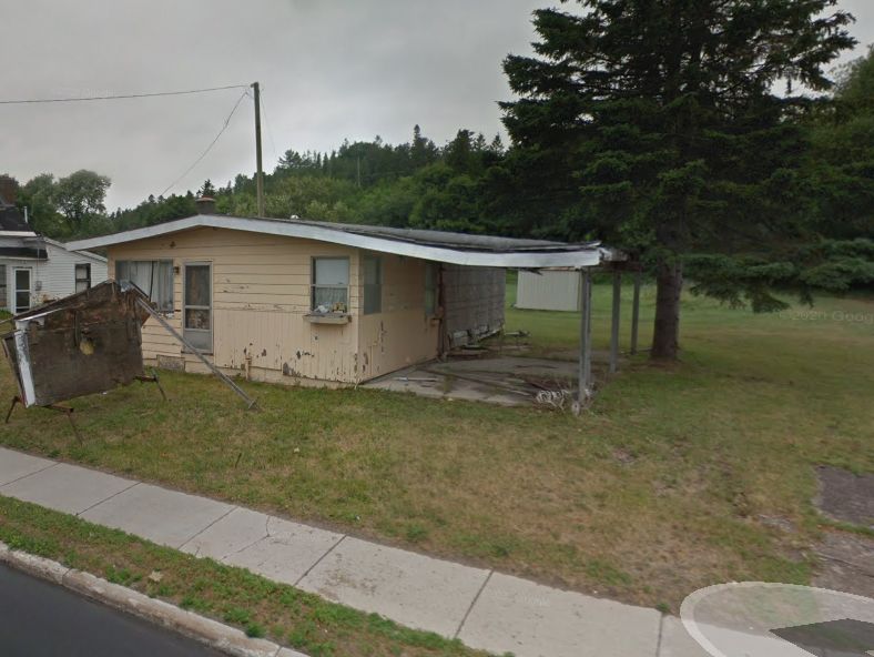 Riviera Motel - Street View (newer photo)